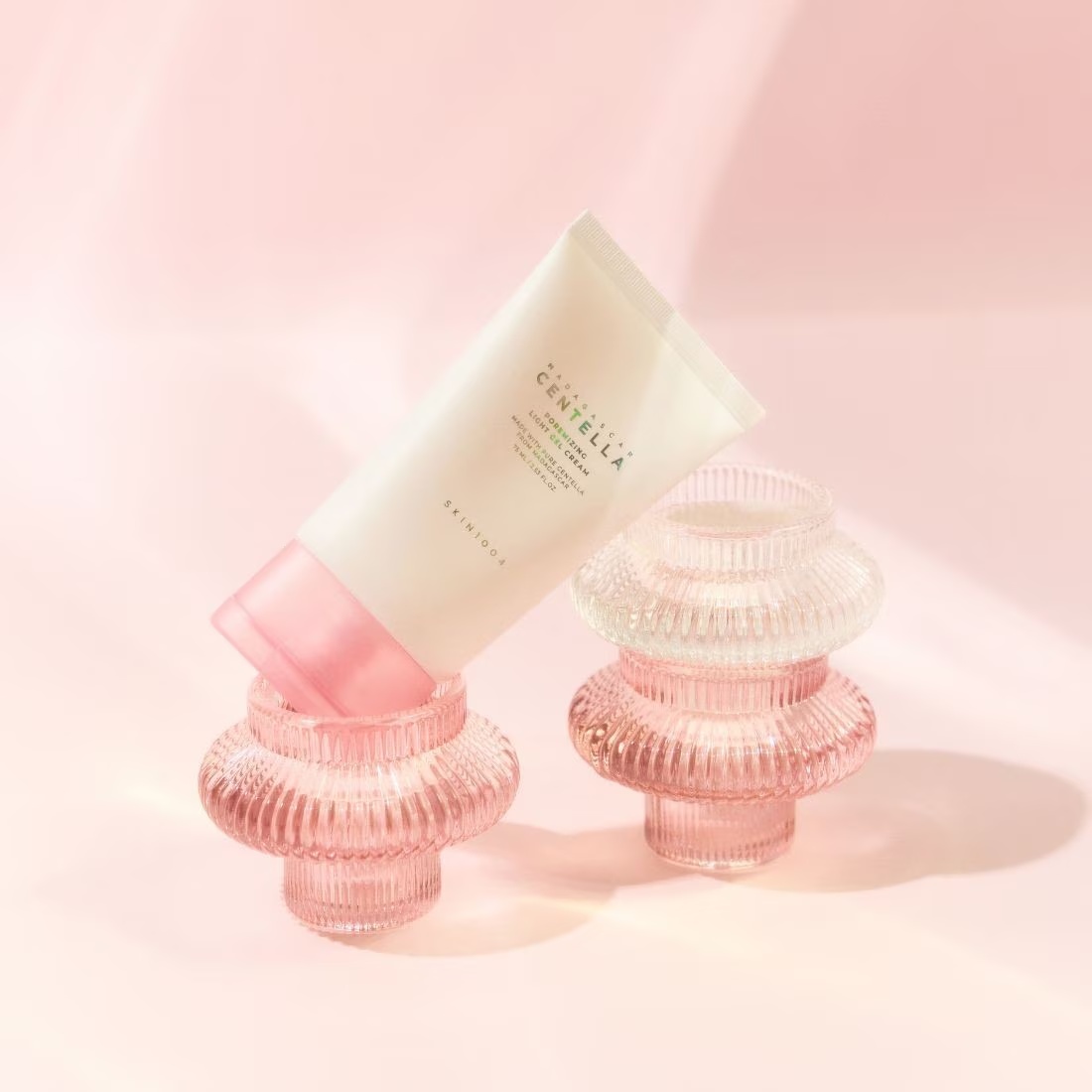 SKIN1004 Ľahký poremizujúci gélový krém s pupočníkom madagaskarským 75 ml