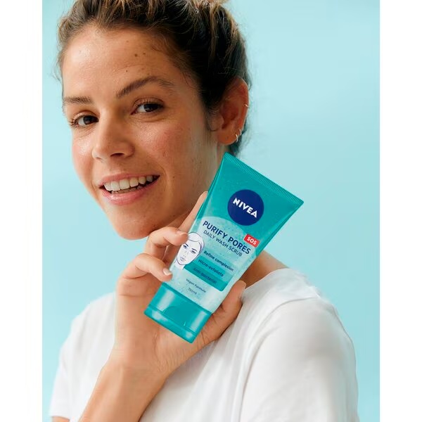 NIVEA Pure Effect Clean пилинг за дубинско чишћење 150 мл - Нечиста кожа