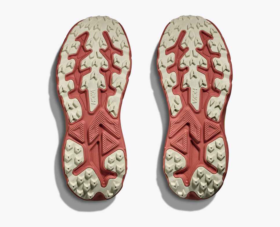 HOKA Challenger 8 Blush / Dark Cedar