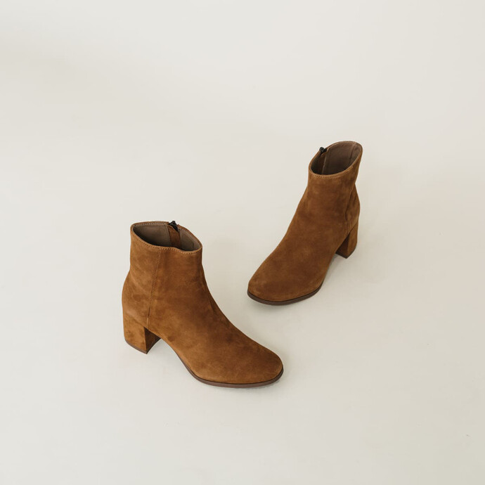 Bottines à talons  en velours cognac