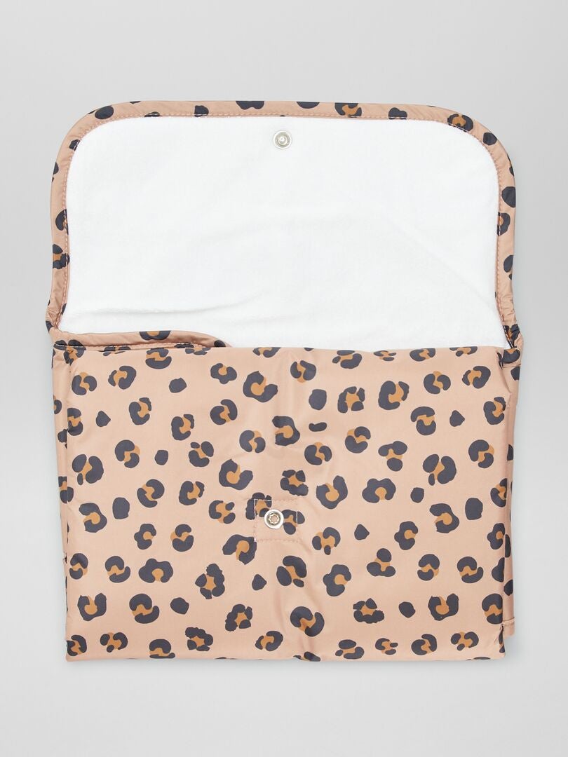 Trocador com estampa de leopardo - MARROM