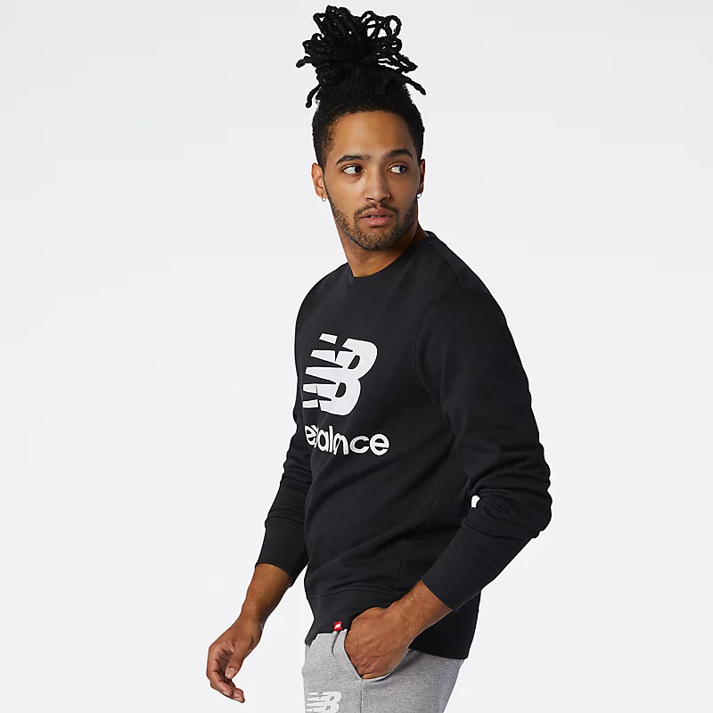Hanorac NB Essentials Stacked Logo Crew pentru bărbați – NEGRU