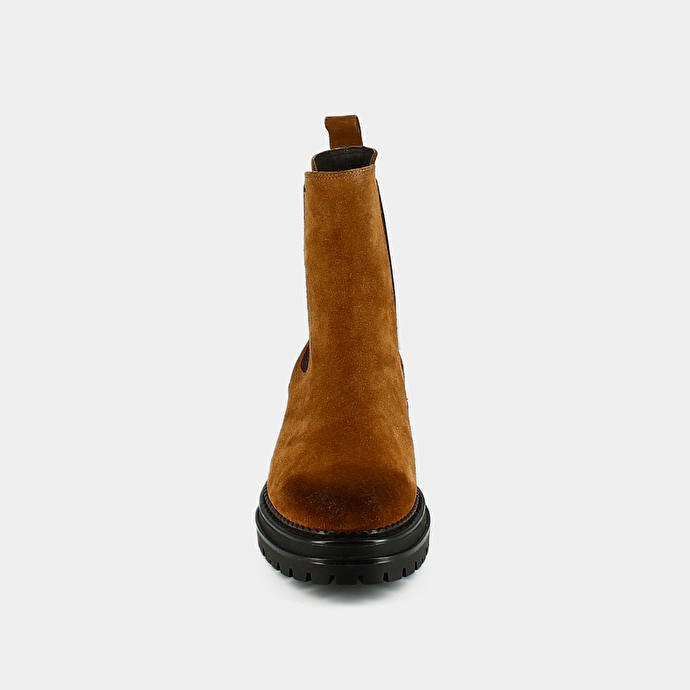 Bottines à semelles crantées et élastiques  en croute cognac