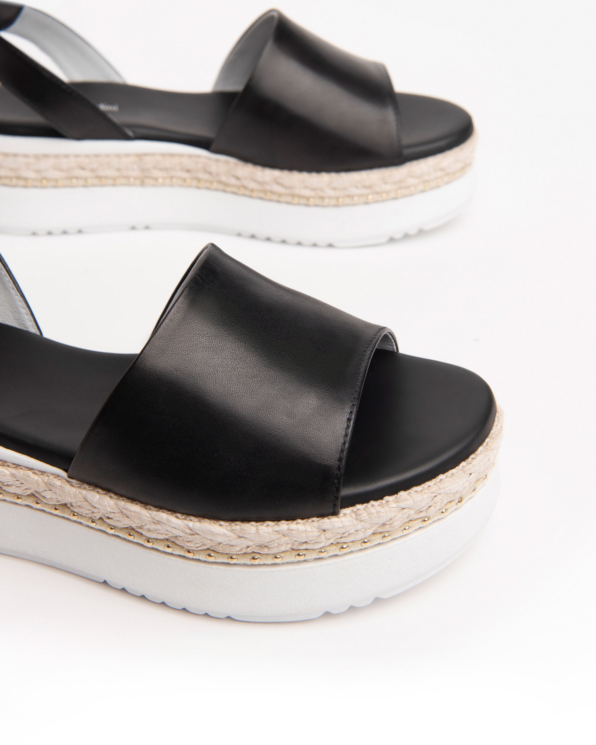  Damen-Ledersandalen