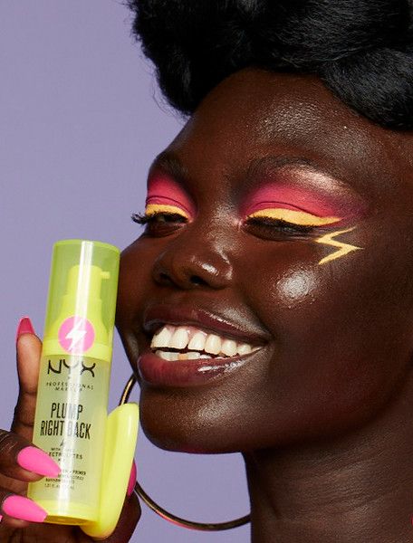 Primer and Plump Right Back Serum Sprejevi za fiksiranje šminke