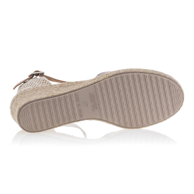 Alpargatas multicolores para mujer con suela de cuerda.