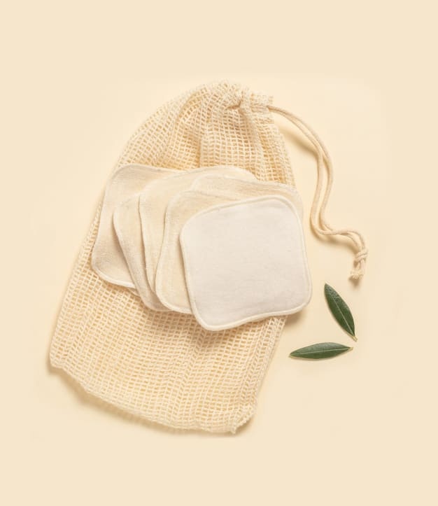 7 dischetti struccanti lavabili e pochette in cotone biologico