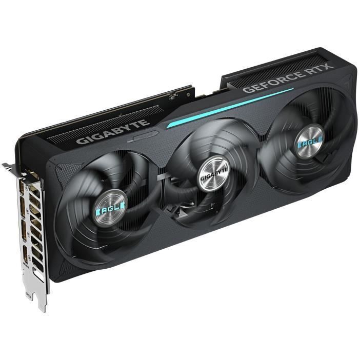 Grafische kaart - GIGABYTE - GeForce RTX 5070 Ti EAGLE OC SFF 16G - GDDR7 - 7680x4320 - PCI-E 5.0
