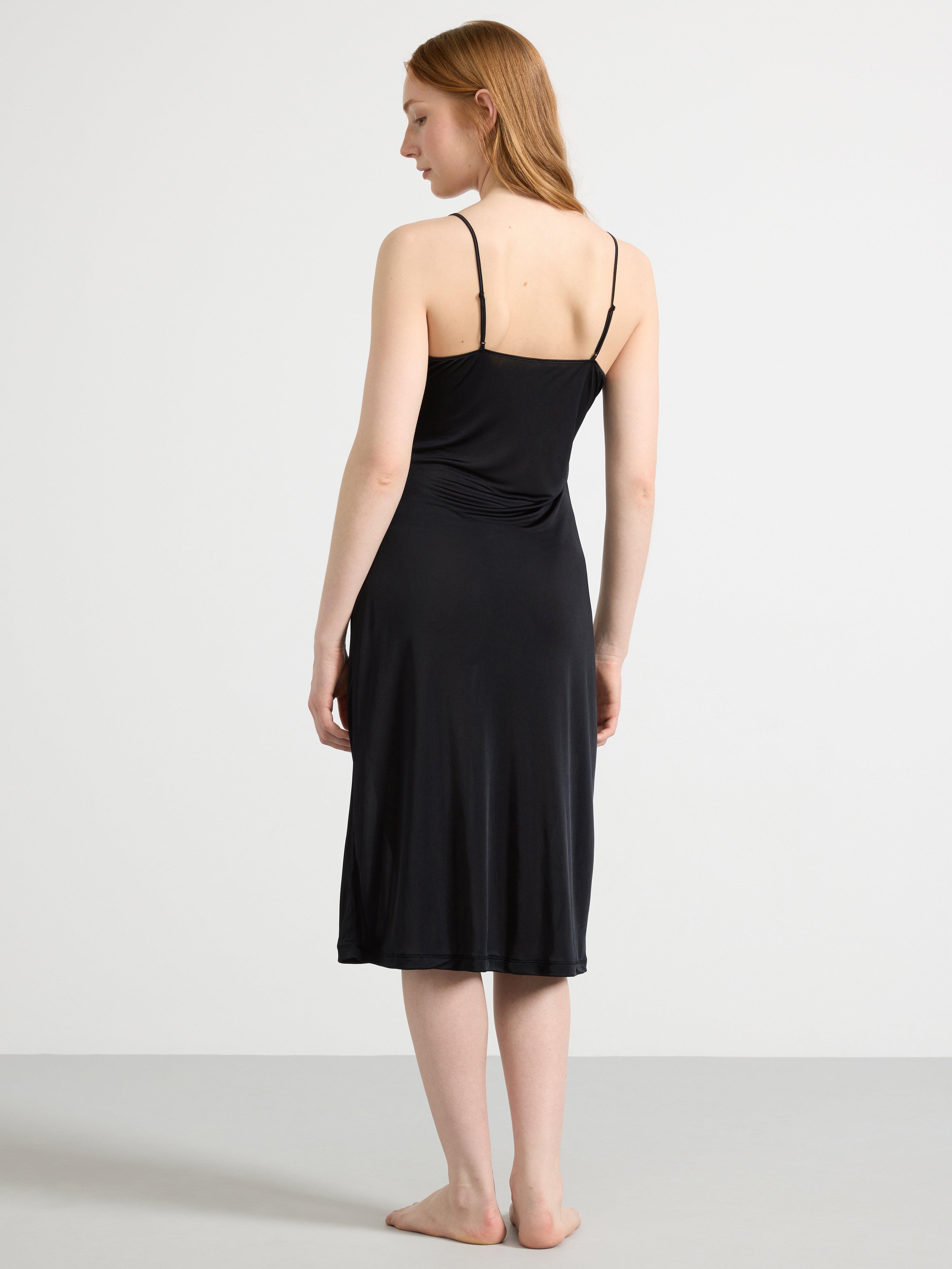 Slip Black