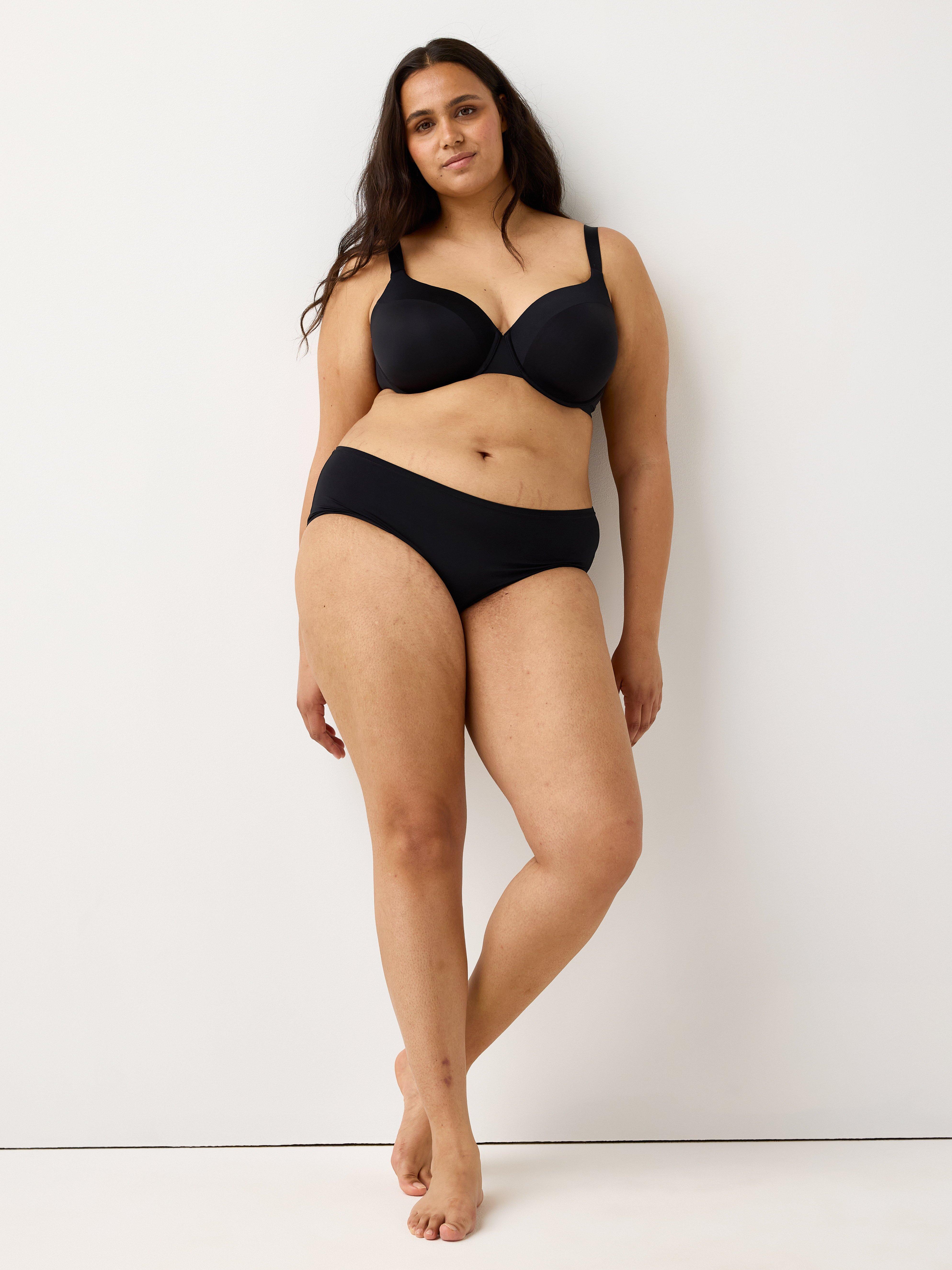 Camiseta Dahlia bh Negra