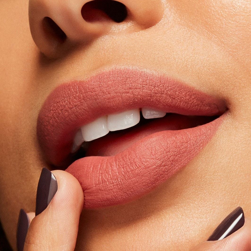 MAC Lipstick Locked Kiss Ink™ tečni ruž za usne – 5 ml