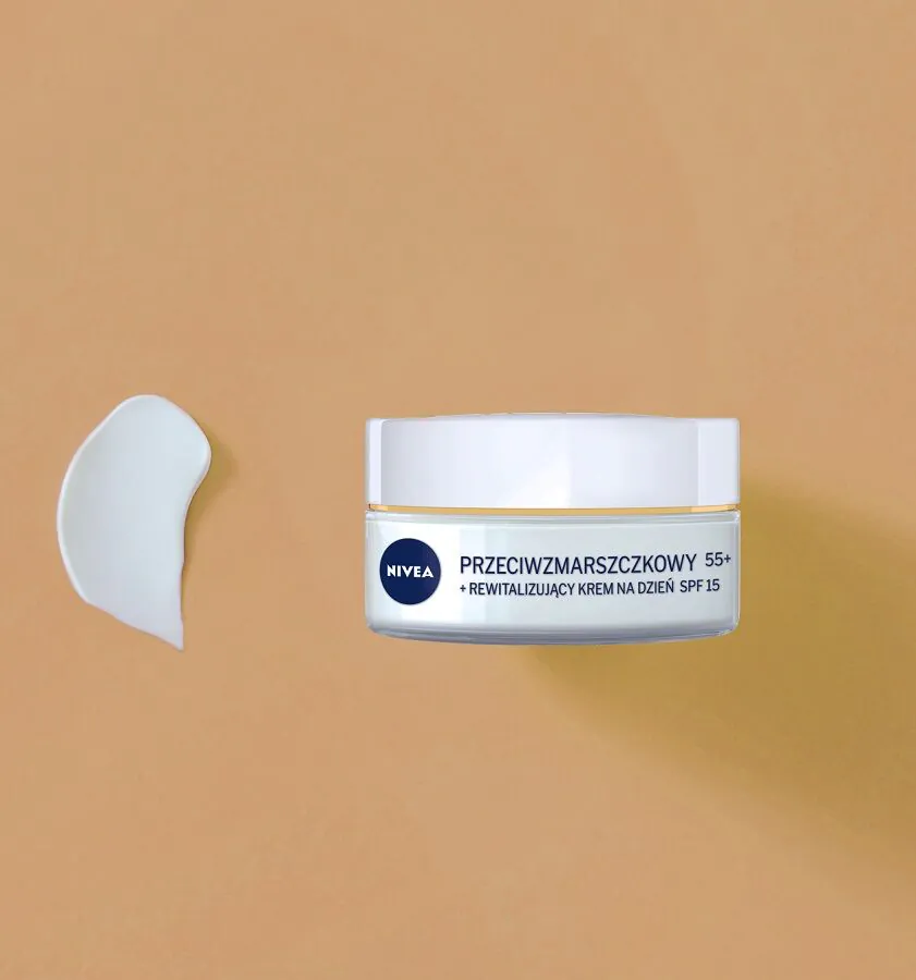 Nivea Przeciwzmarszczkowy+ Rewitalizujący SPF15 55+ krem do twarzy na dzień