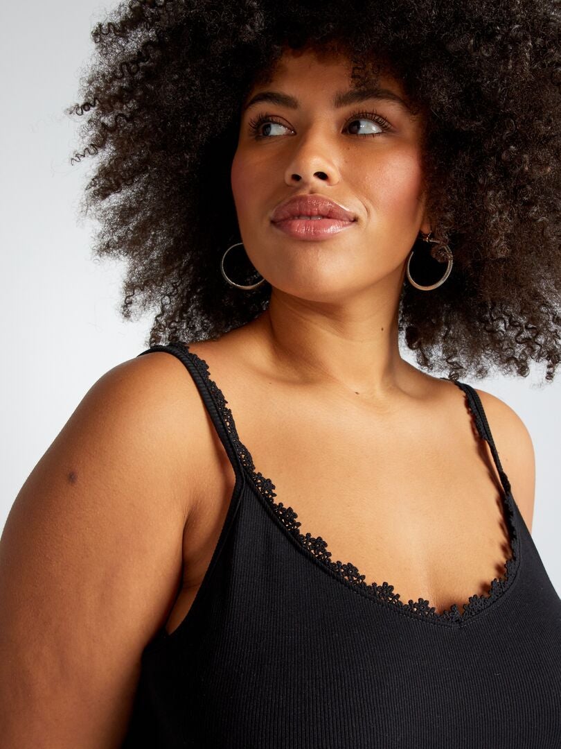 Camisola com alças finas - preta