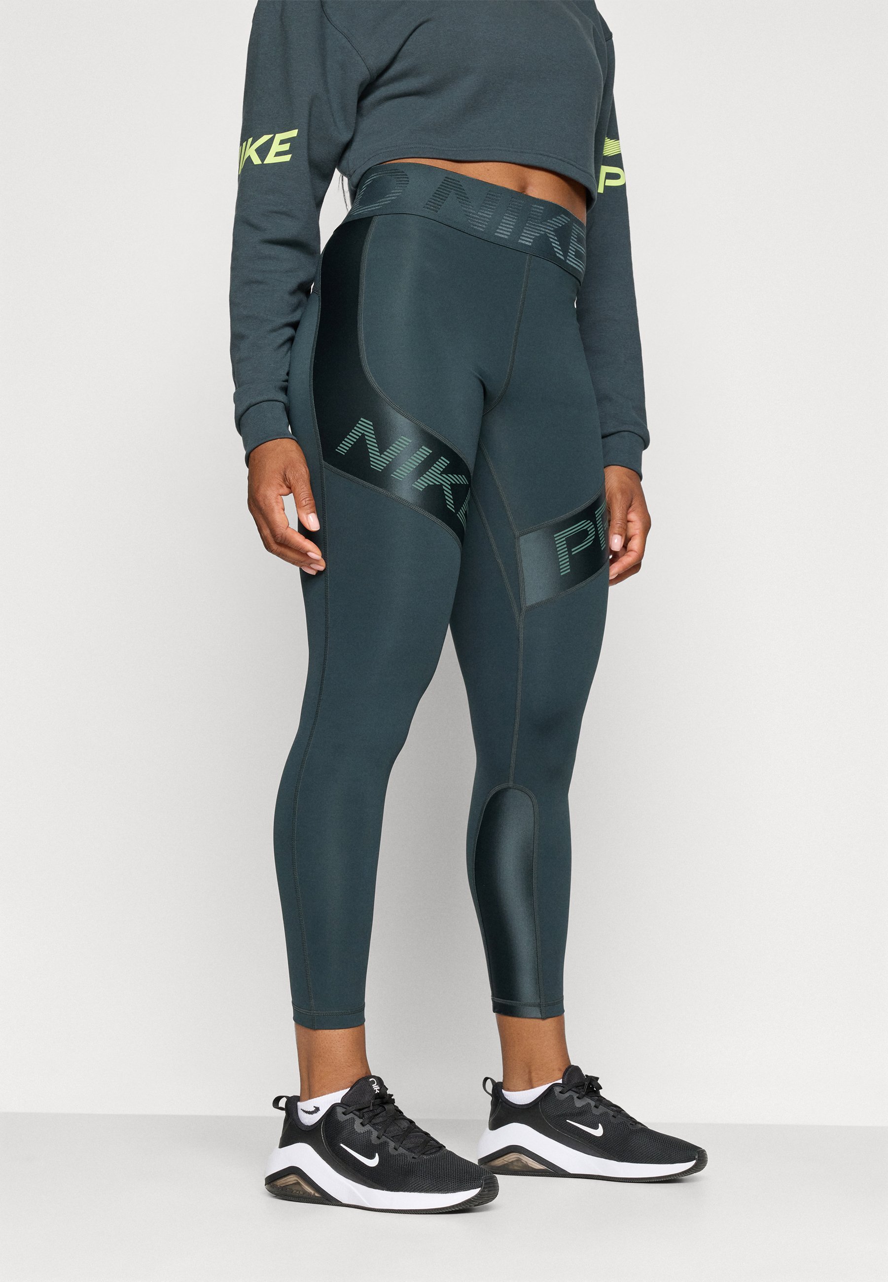 Nike Performance SCULPT 7/8 - Legíny - black/white/green