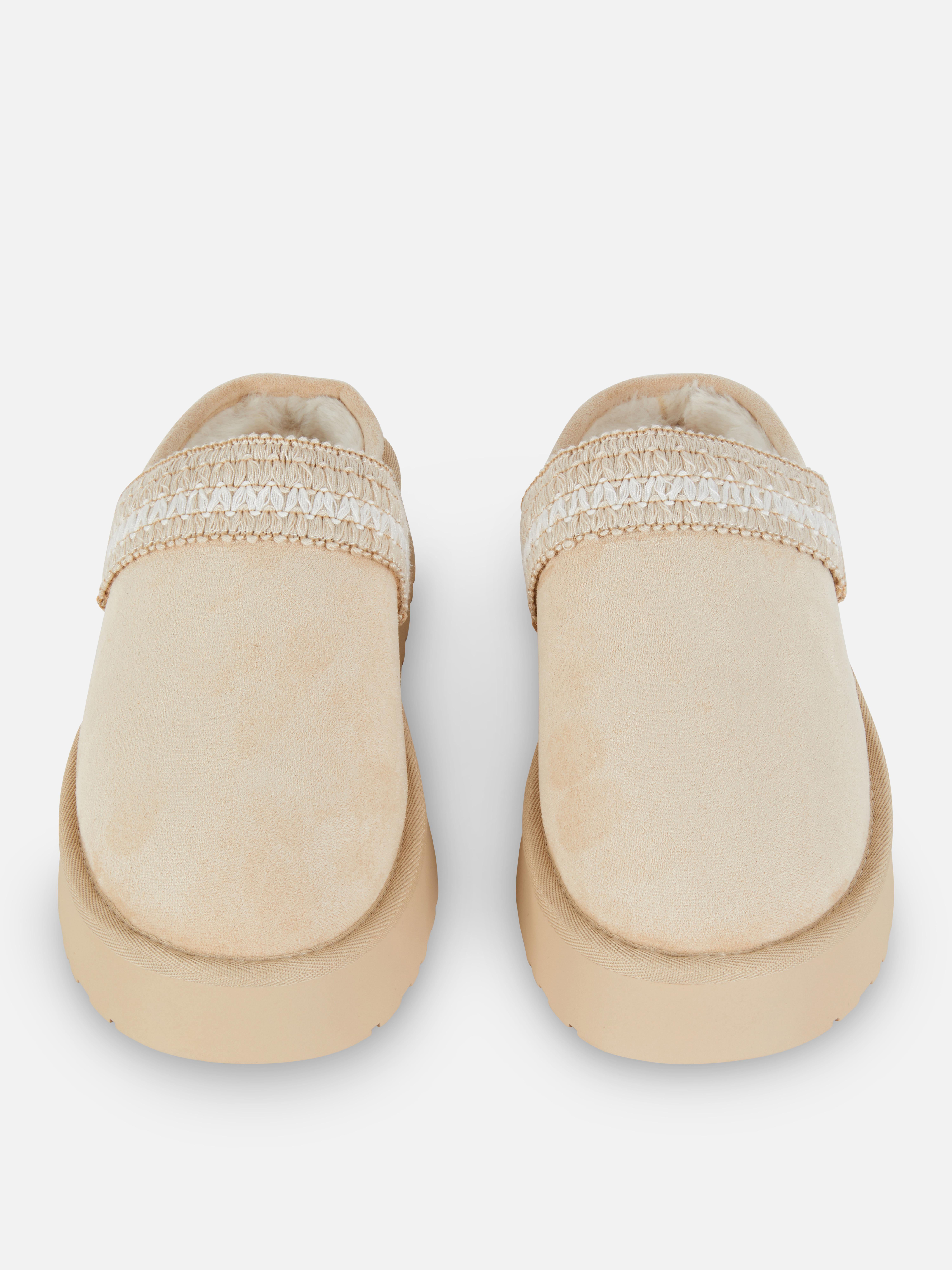 Saboți căptușiți Saboți cu slingback, căptușeală pufoasă și talpă groasă