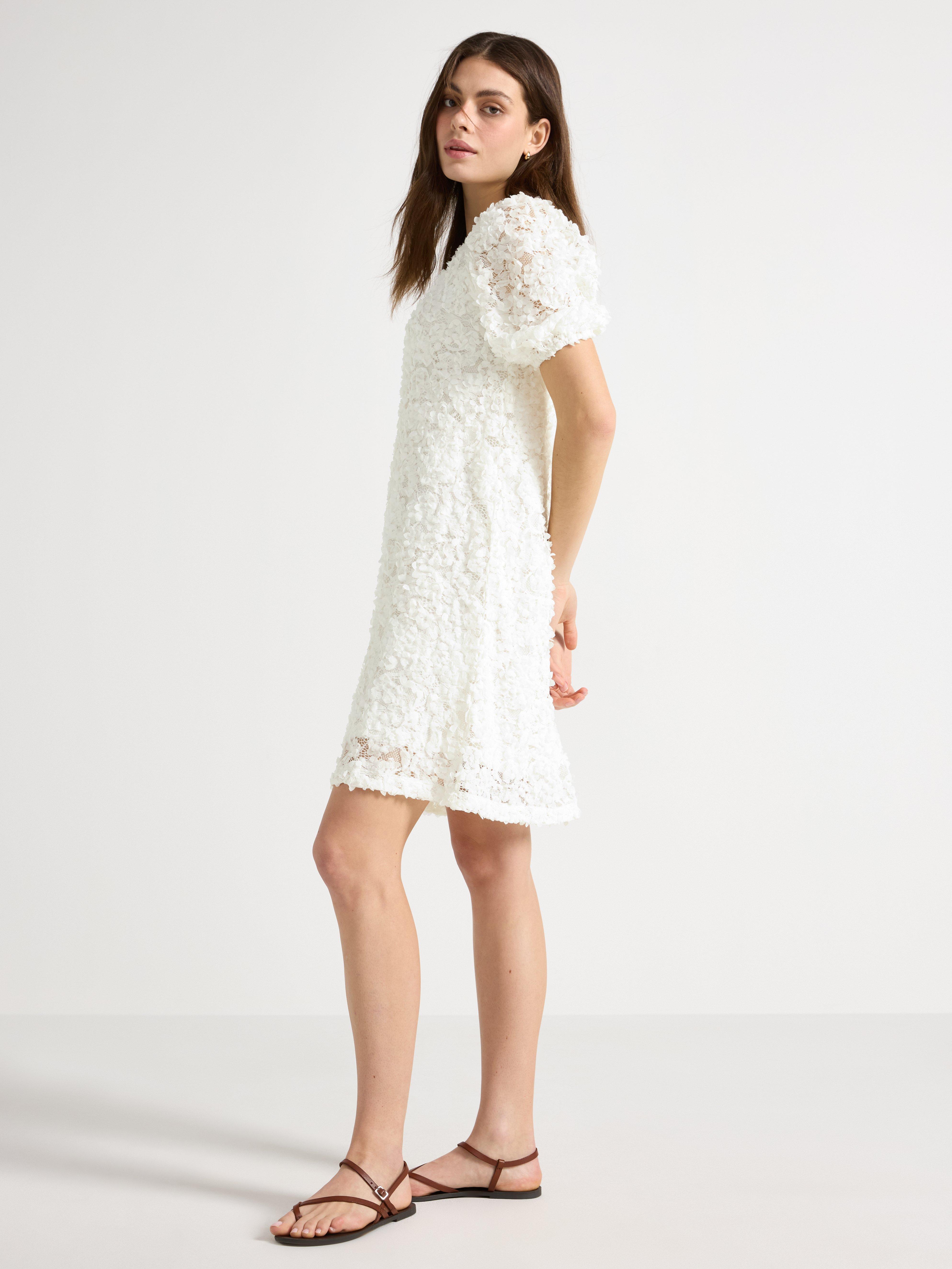 Vestido de renda com flores Off White