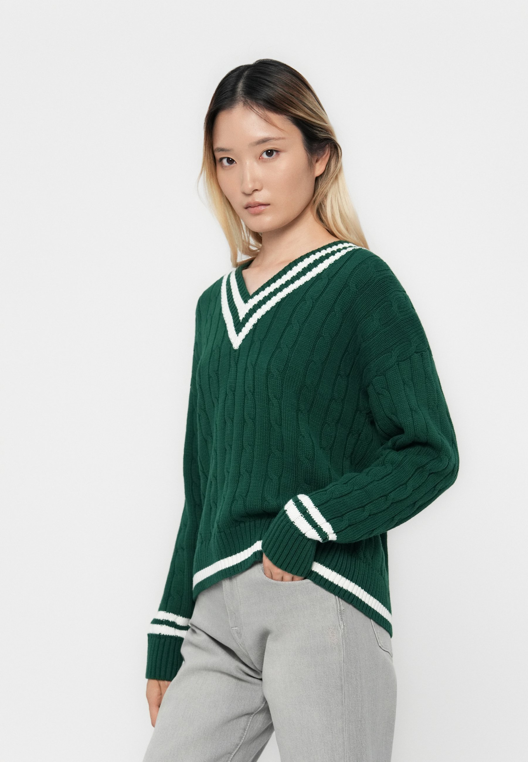 GAP COTTON V NECK TIPping CABLE - Džemperis - evergreen glamour