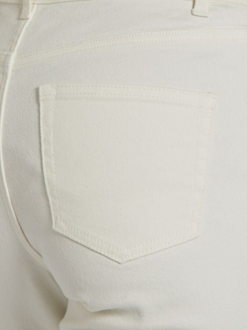 Jeansy slim stretch - 32L - BIAŁE