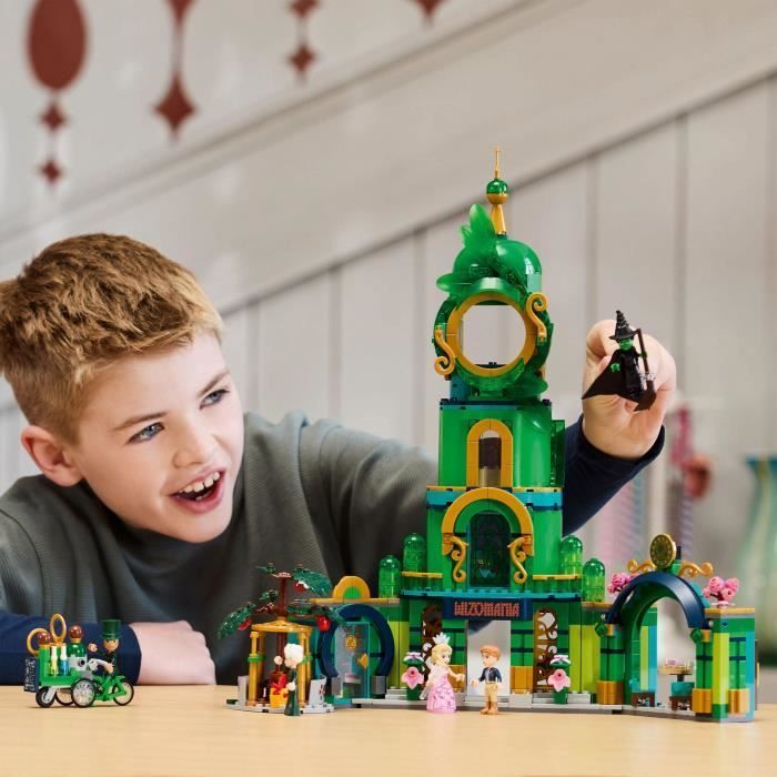 LEGO® Wicked 75684 Bienvenue à Emerald City - Jouet à Collectionner avec Glinda et Elphaba
