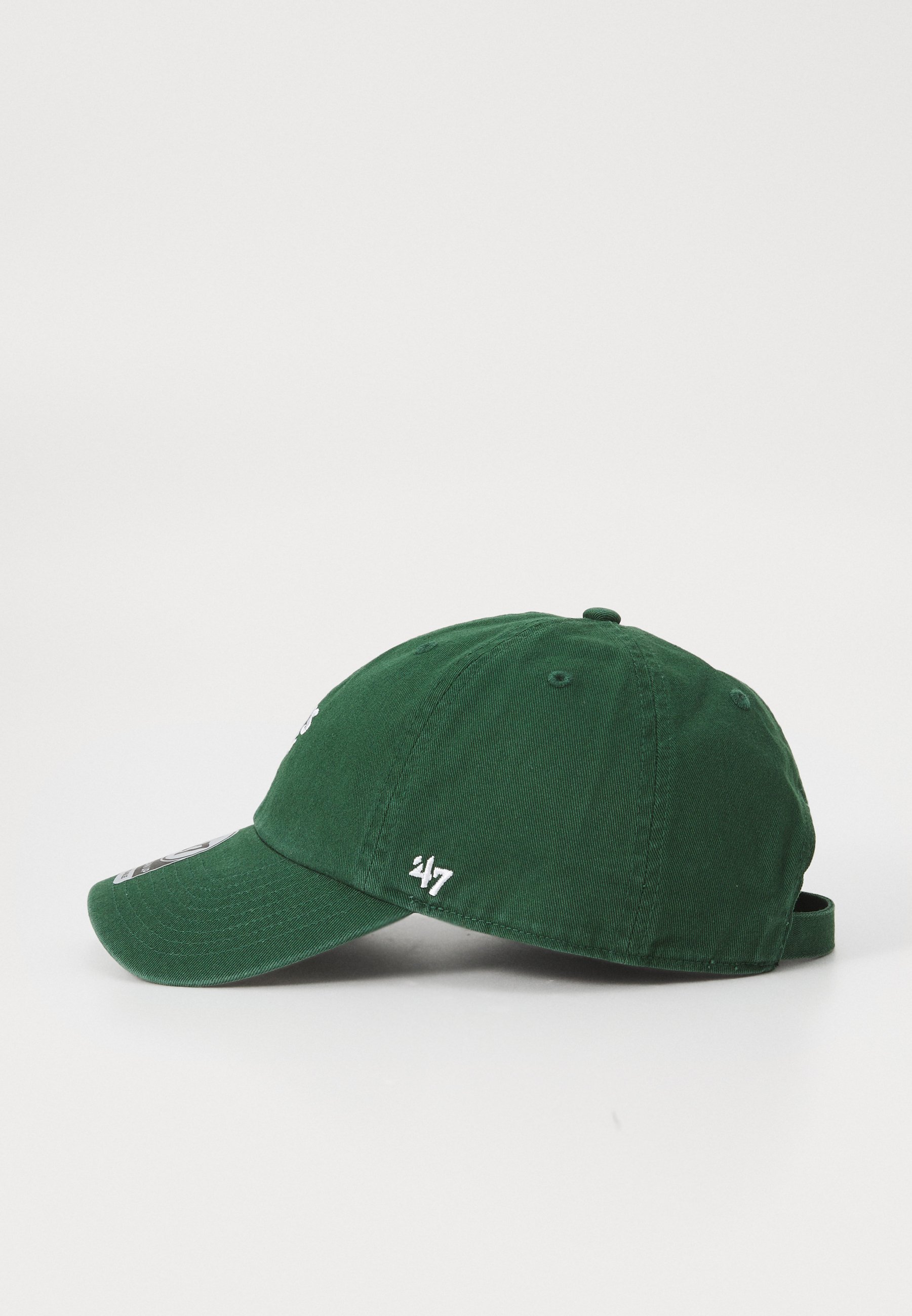 '47 Caps