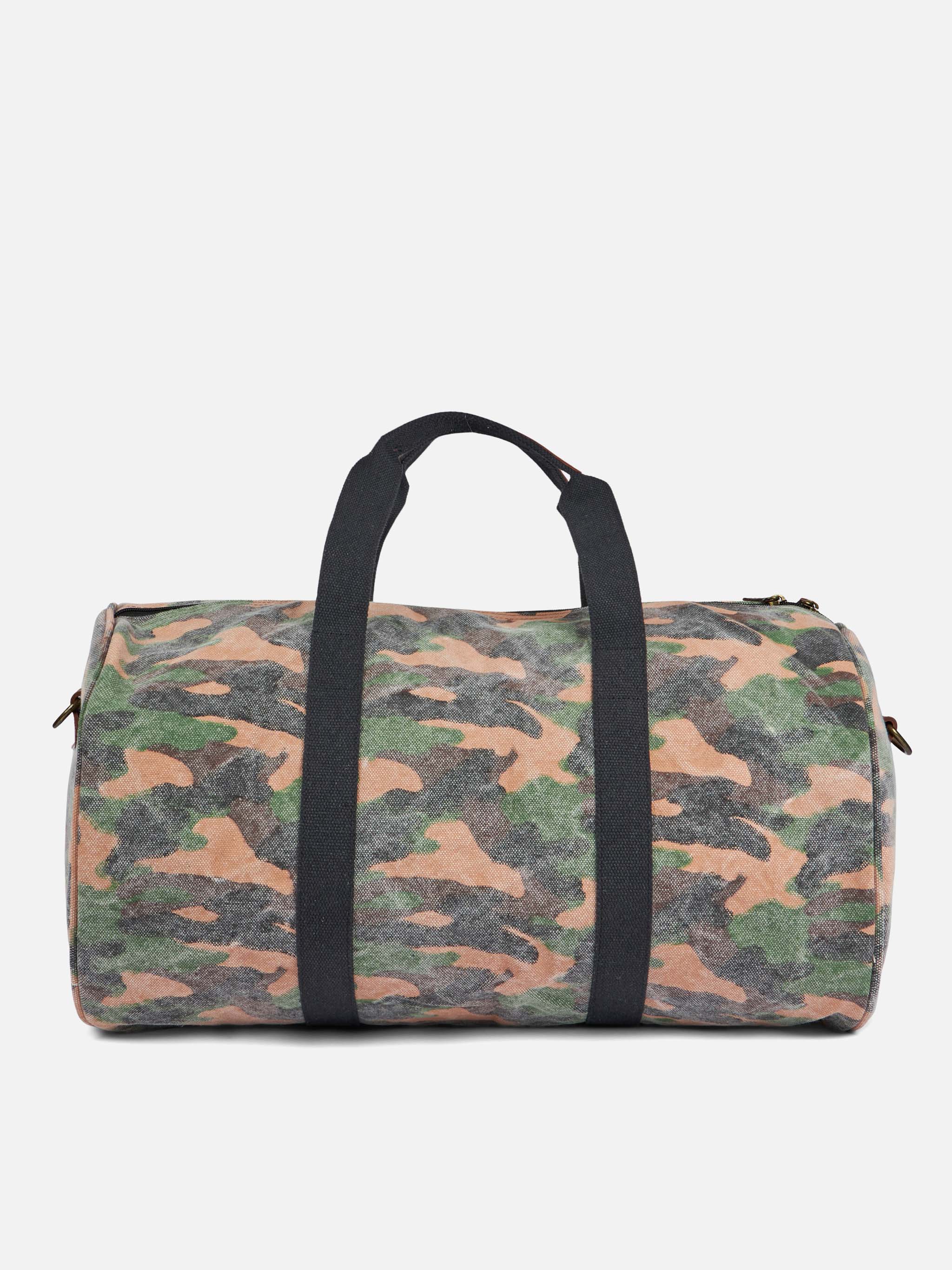 Mala de viagem com estampa camuflada