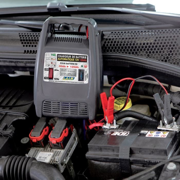 CARGADOR AUTOMÁTICO DE BATERÍAS DE 12V 120AH (10A)