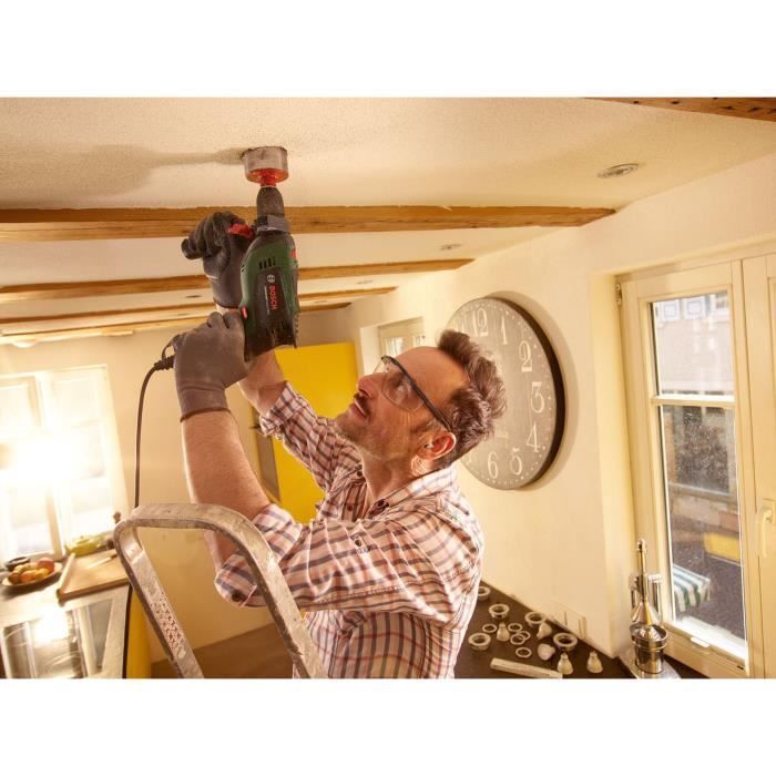 Taladro percutor con cable Bosch UniversalImpact 800 (800 W, 14 mm para hormigón, 30 mm para madera, incluye accesorios)