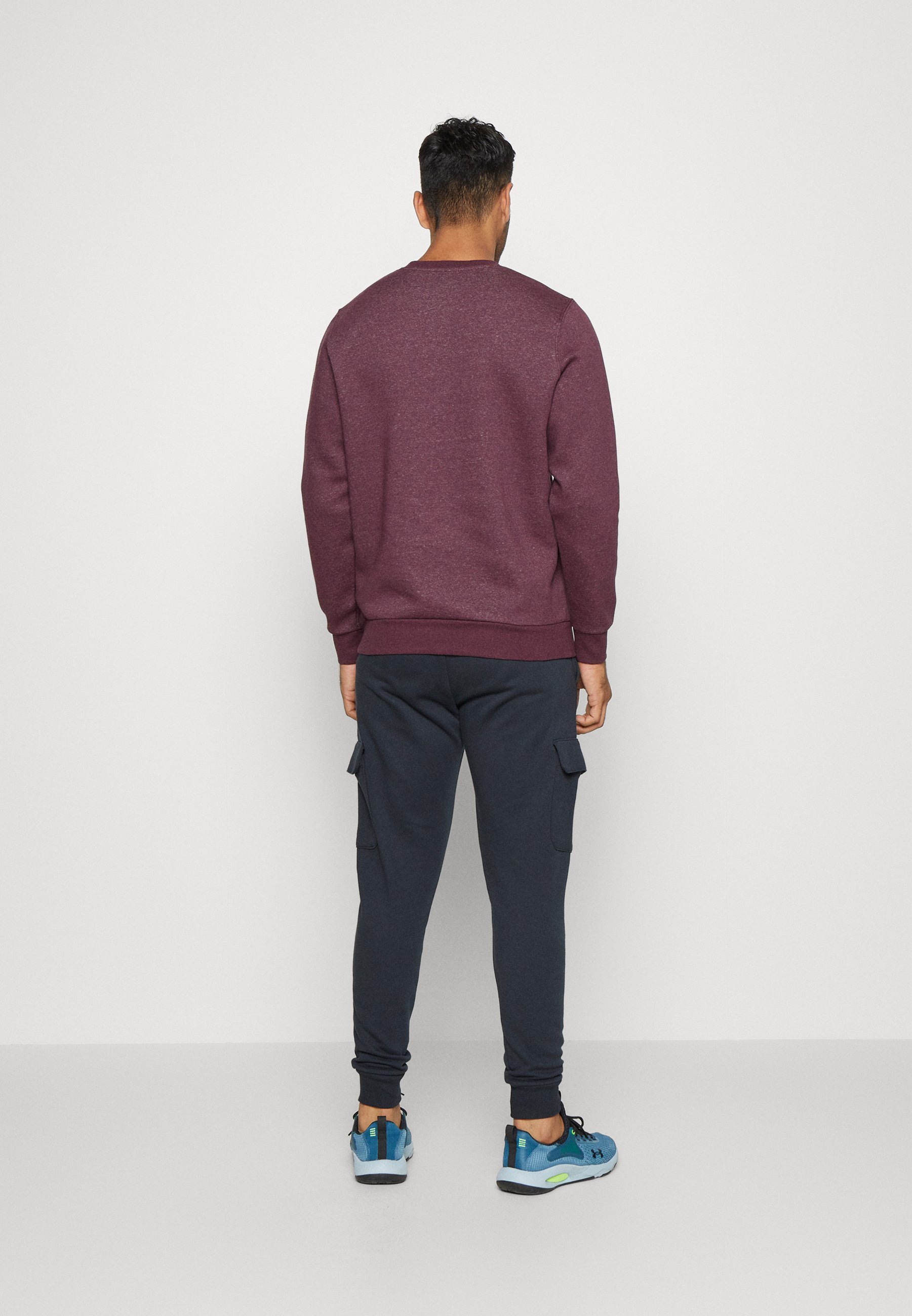 Pantaloni da tuta Under Armour RIVAL FLEECE - nero/bianco
