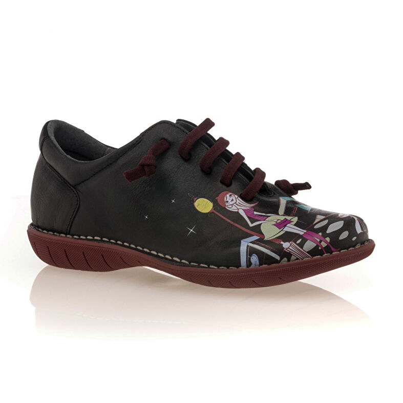 Zapatos de mujer negros con cordones / Zapatos Derby