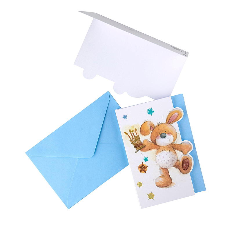 Kleine teddybeer en taart
