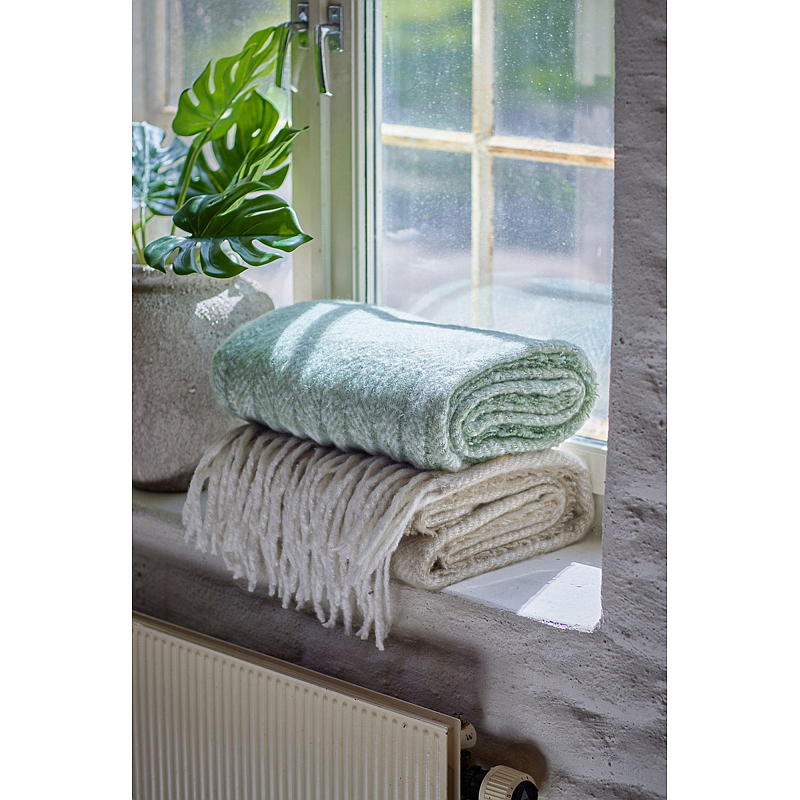Hemmatta 130x160 cm med fransar grönt fiskbensmönster