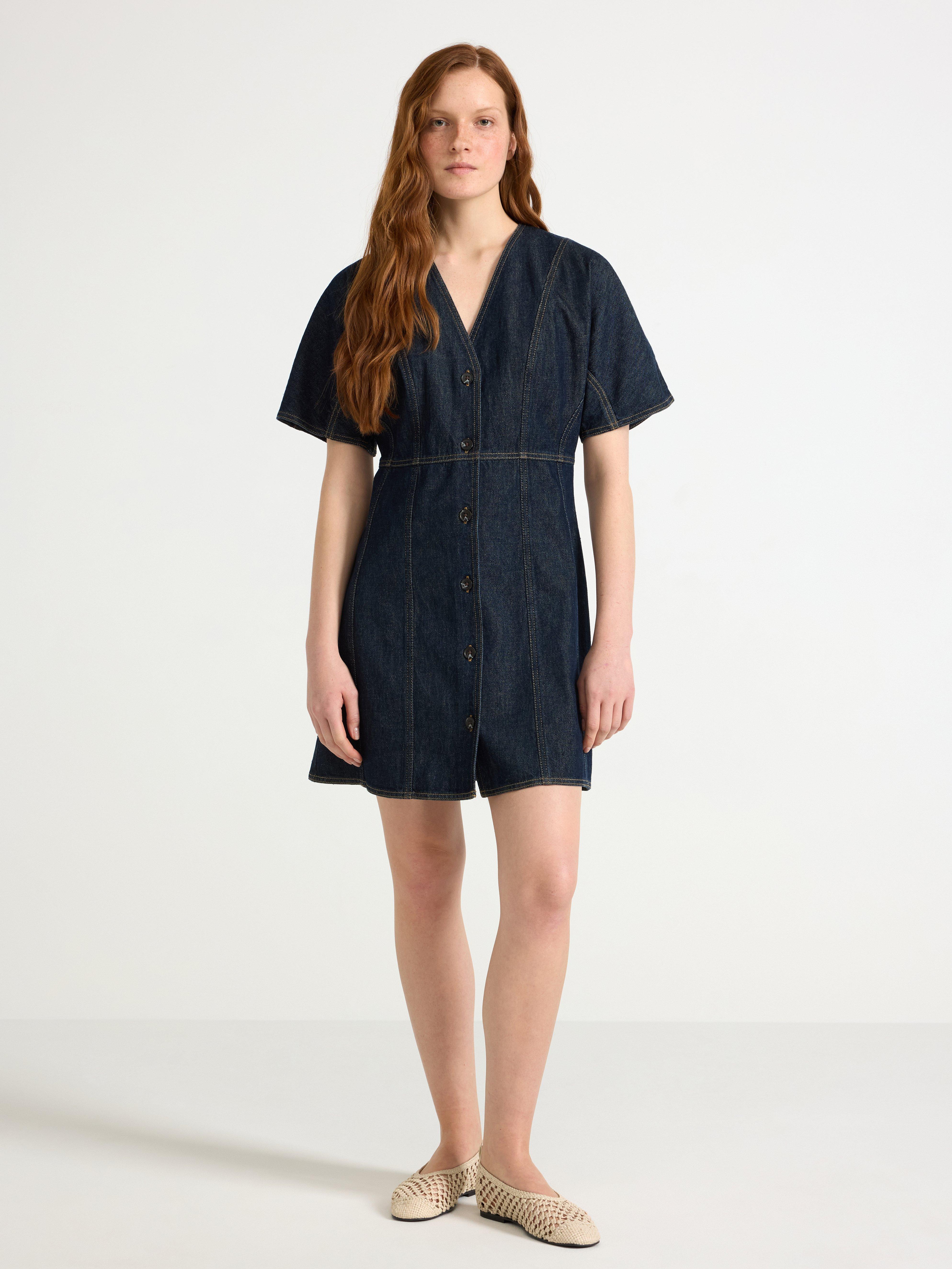 Vestido curto jeans, jeans escuro.