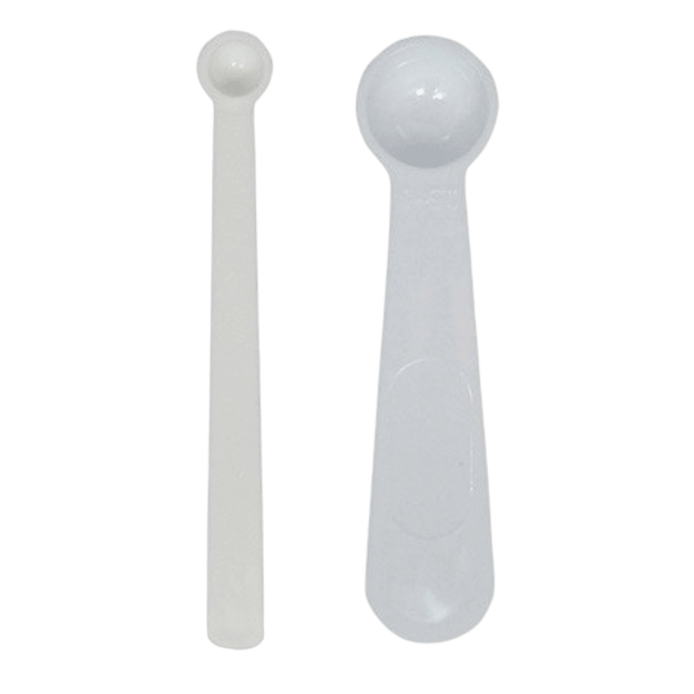 Cuillères doseuses en plastique 0.5 ml et 0.05 ml