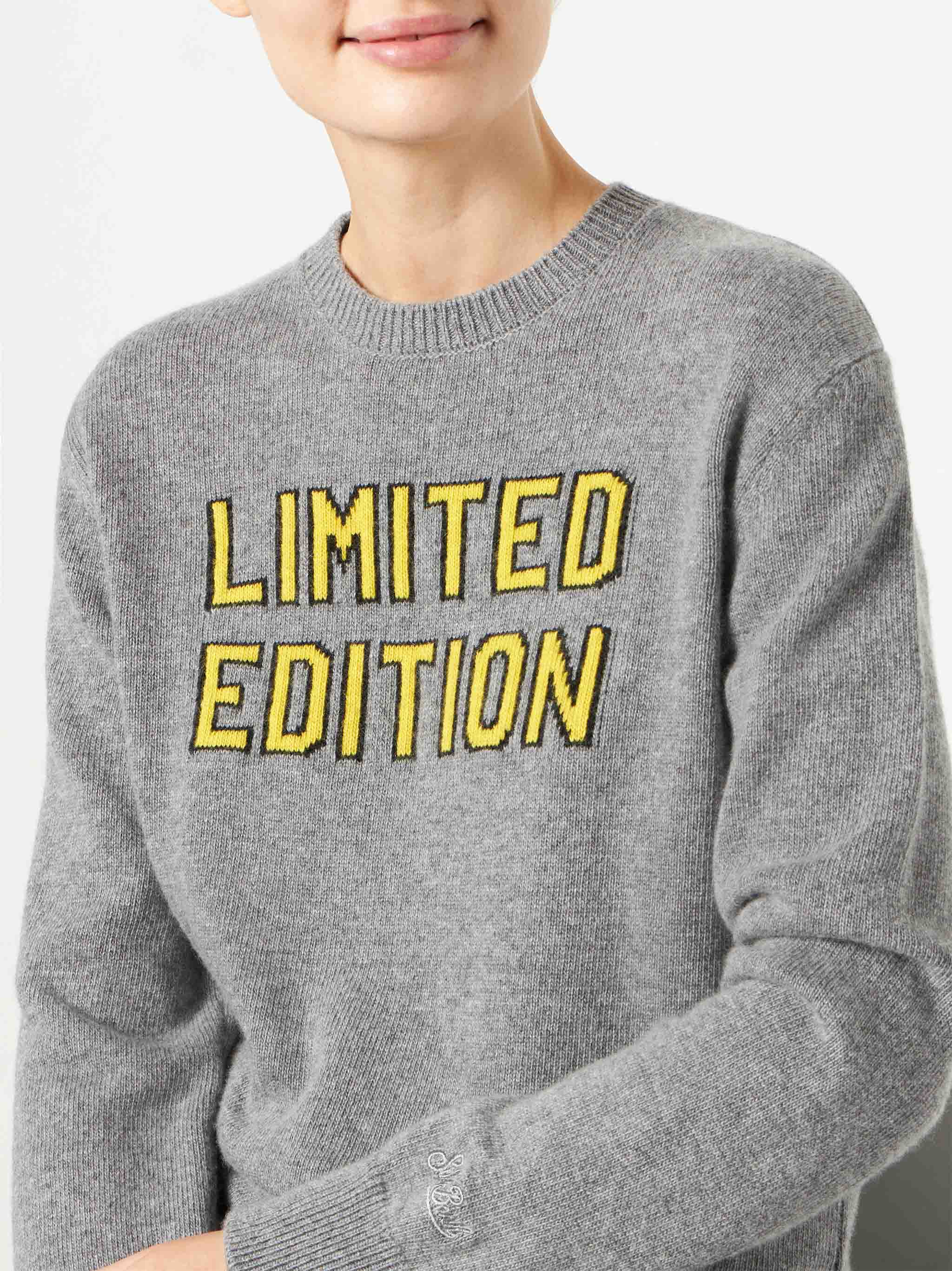 Dametrøje med Limited Edition-skrift