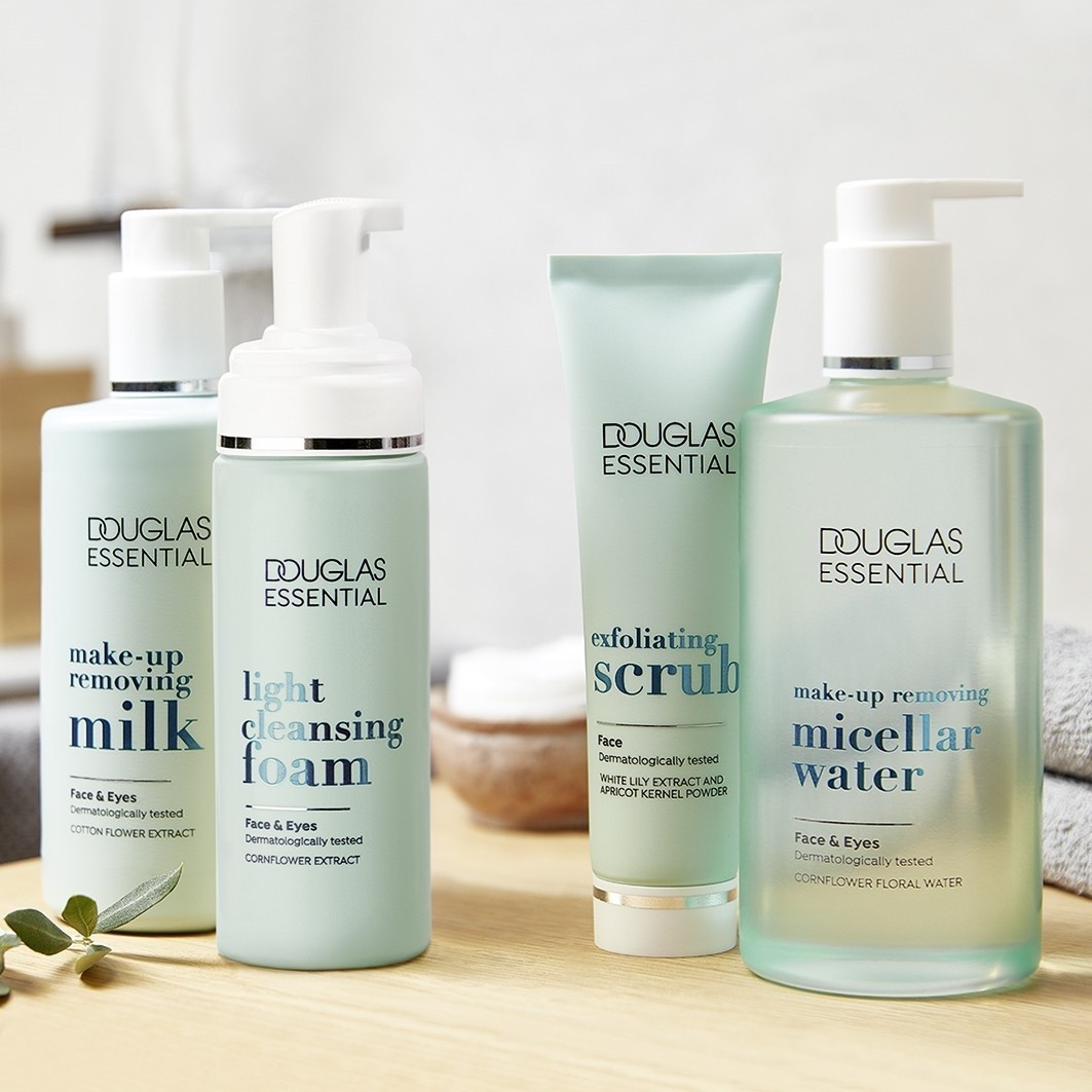 Douglas Collection Cleansing Milk Osnovno mlijeko za čišćenje lica i očiju, sredstvo za skidanje šminke - 400 ml
