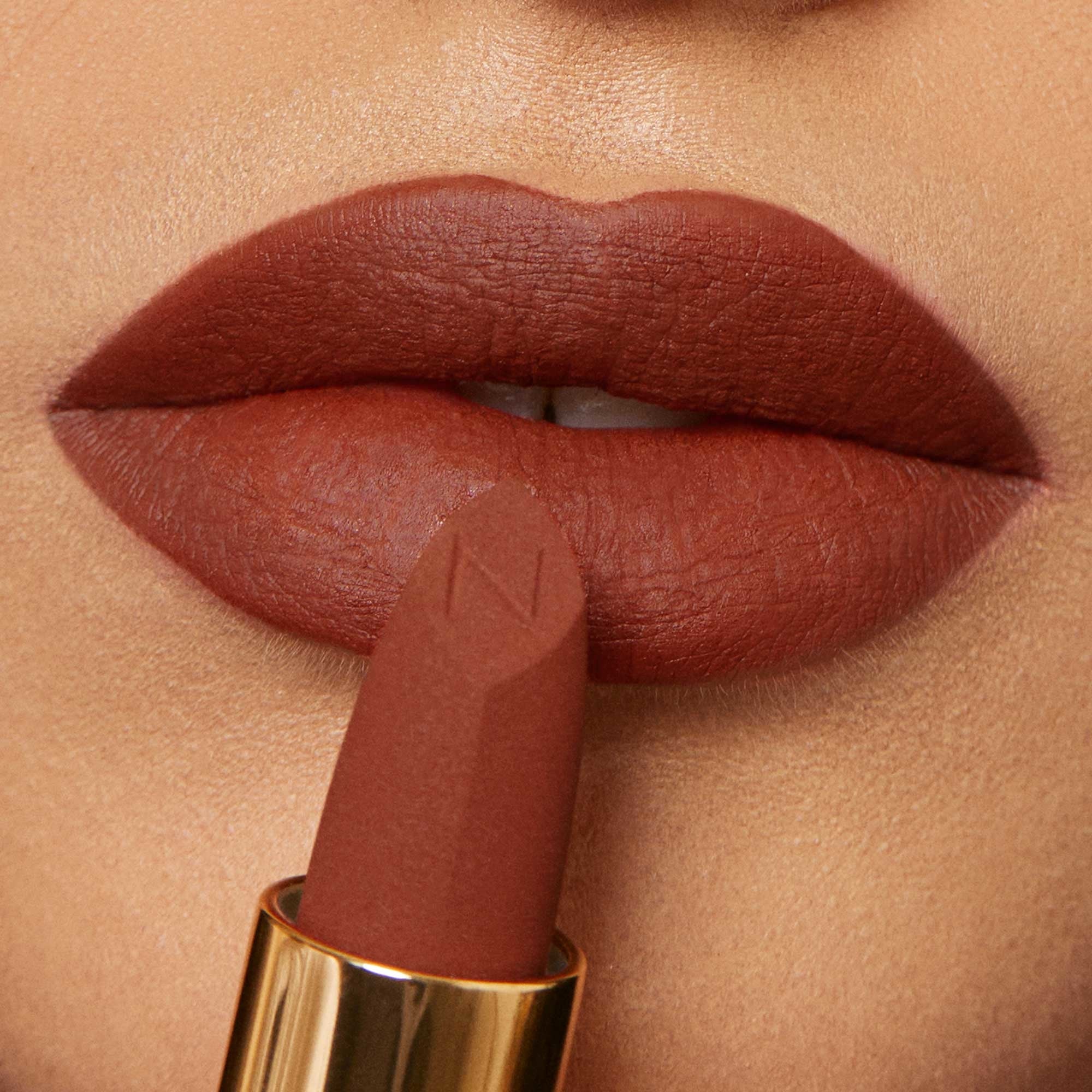 Labbra Matte Pleasure Lipstick - Rossetto mat, Rossetto