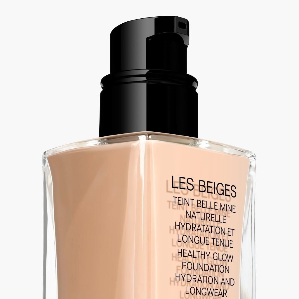 CHANEL Foundation LES BEIGES TEINT BELLE MINE NATURELLE HYDRATATION ET LONGUE TENUE - 30 ml