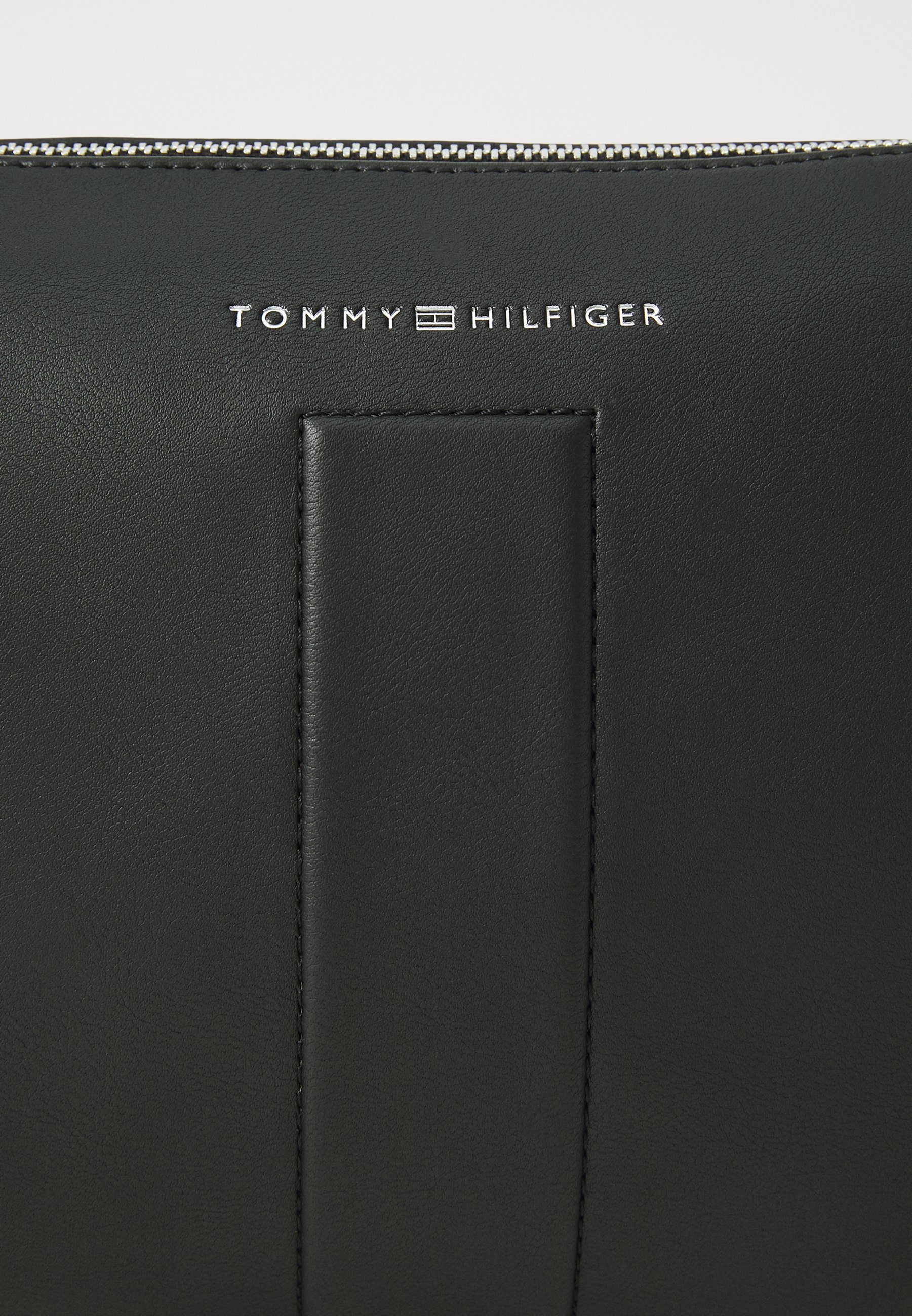 Tommy Hilfiger RELAXED CROSSOVER UNISEX - Borsa a tracolla - nera
