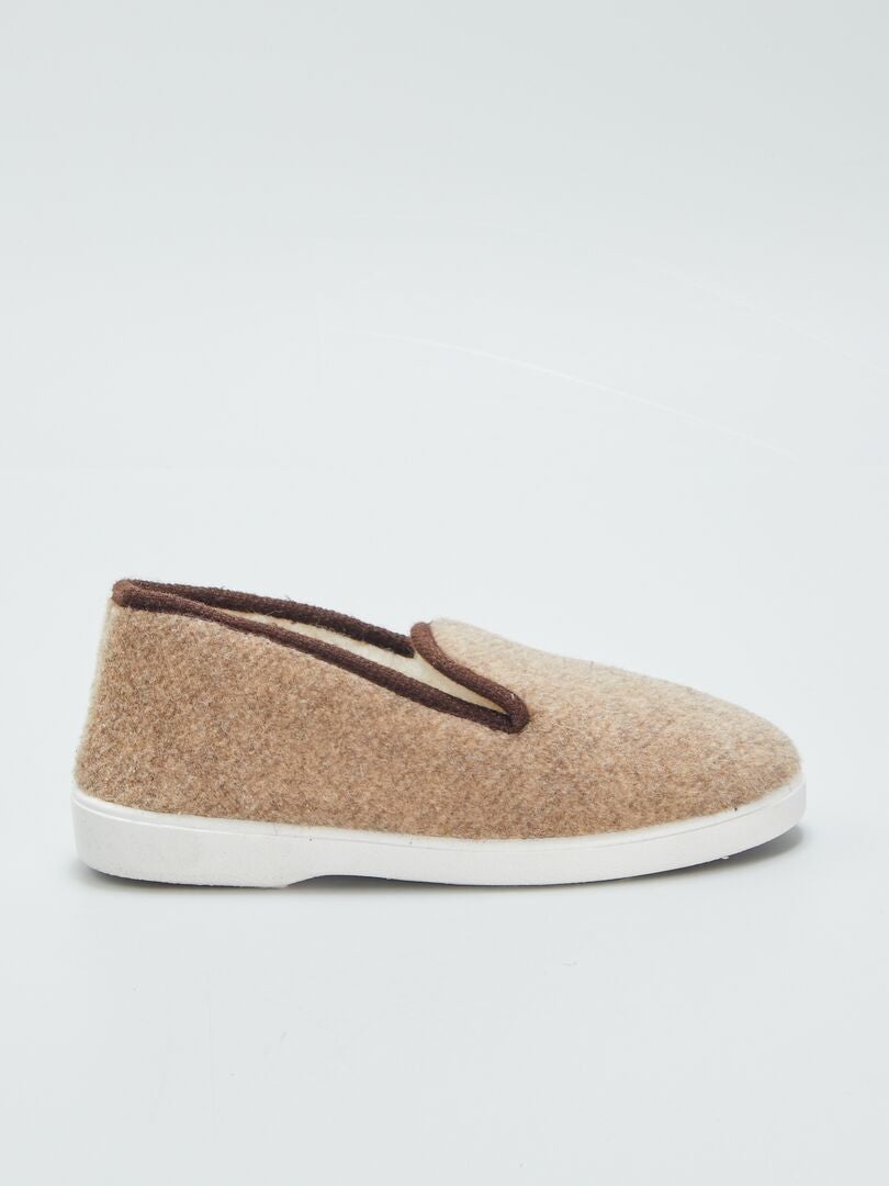 Pantufas forradas com sherpa - BEGE