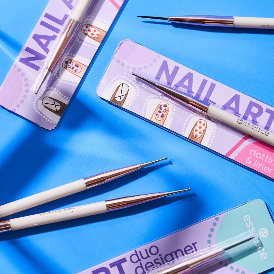 Essence NAIL ART