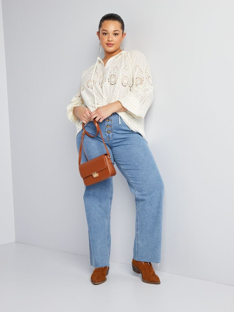 Blouse met wijde pijpen en Engelse borduursteek - WIT
