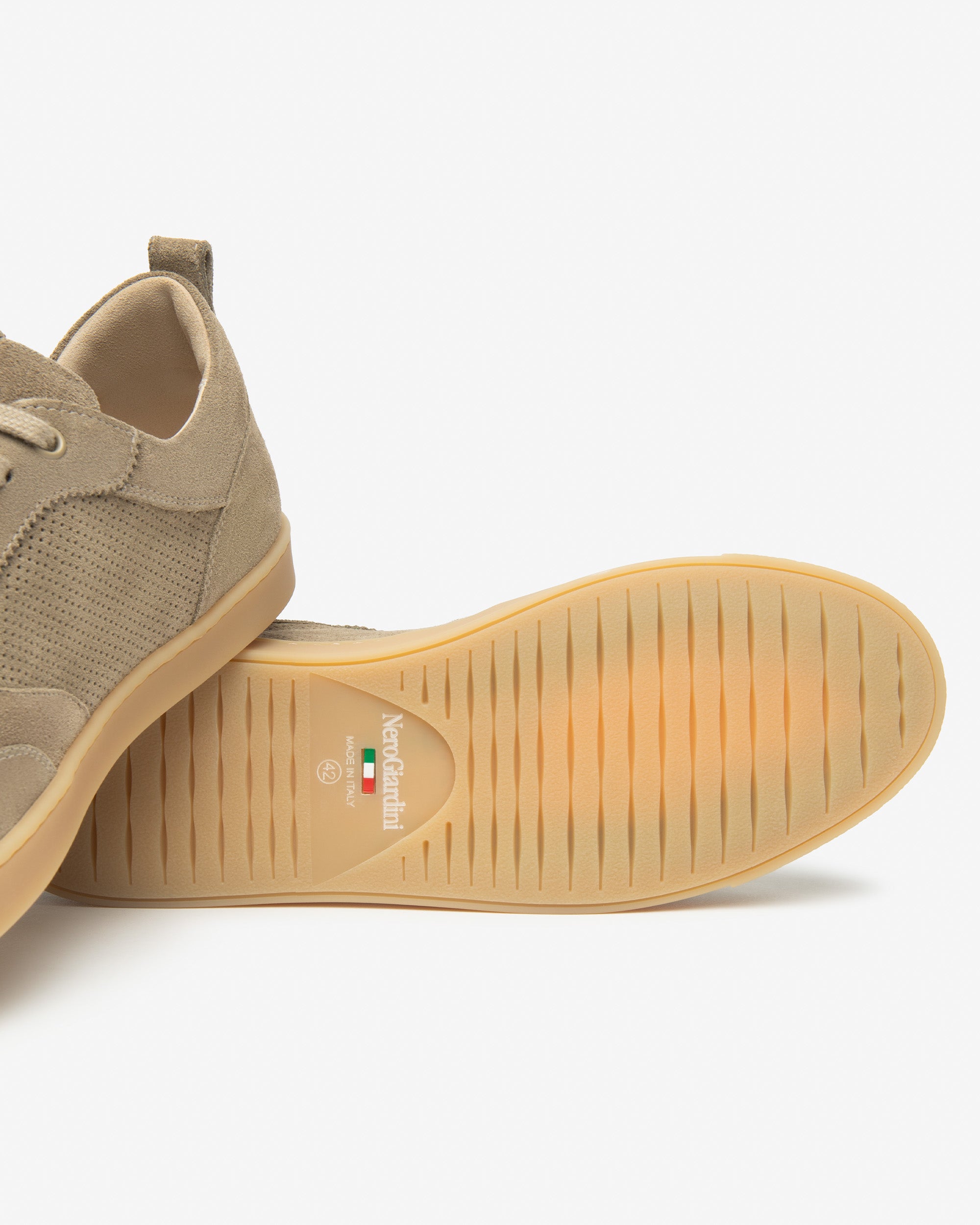  Herren-Sneaker aus Wildleder