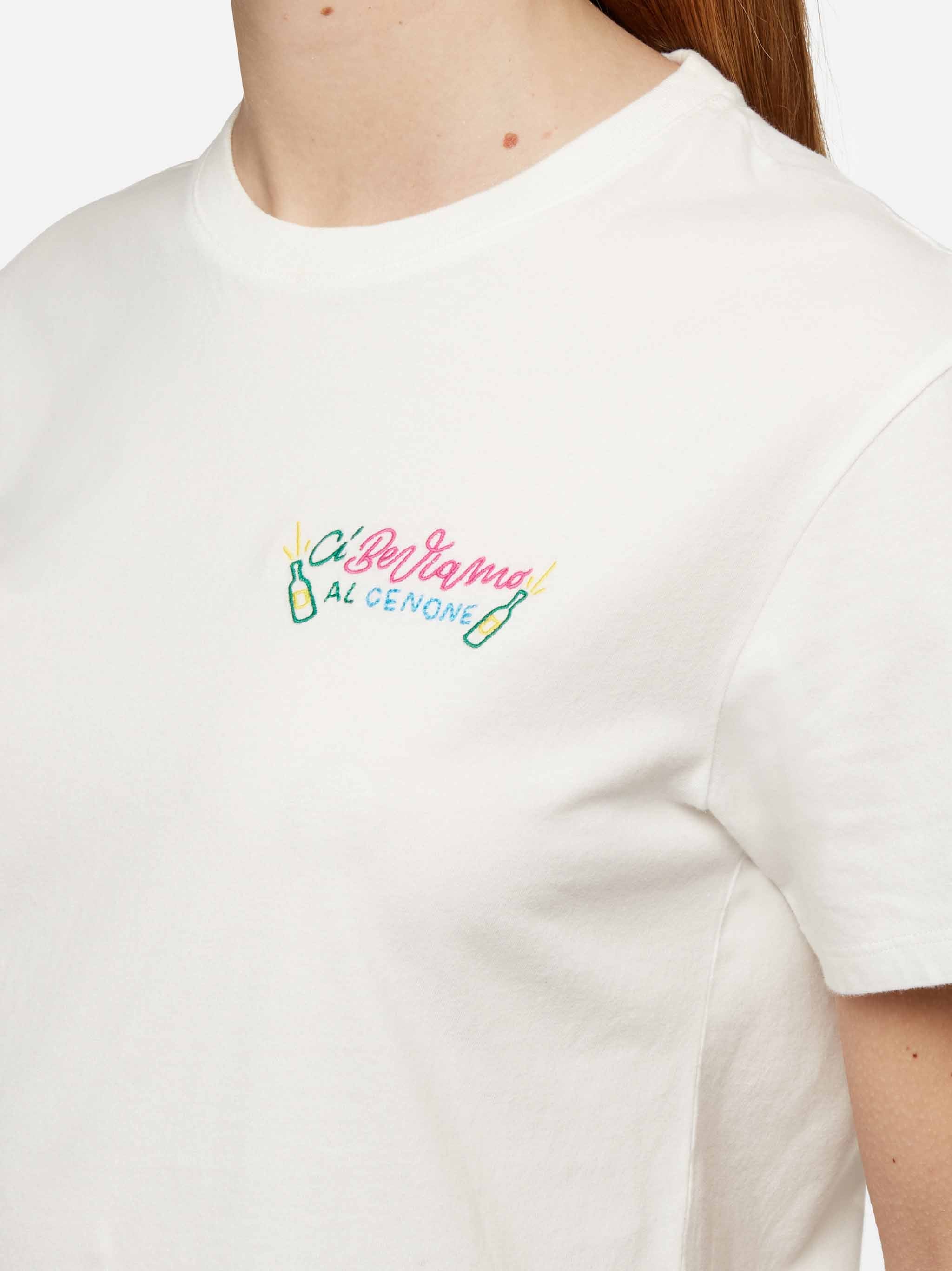 T-shirt invernale in cotone Emilie con ricamo Ci beviamo al cenone | E