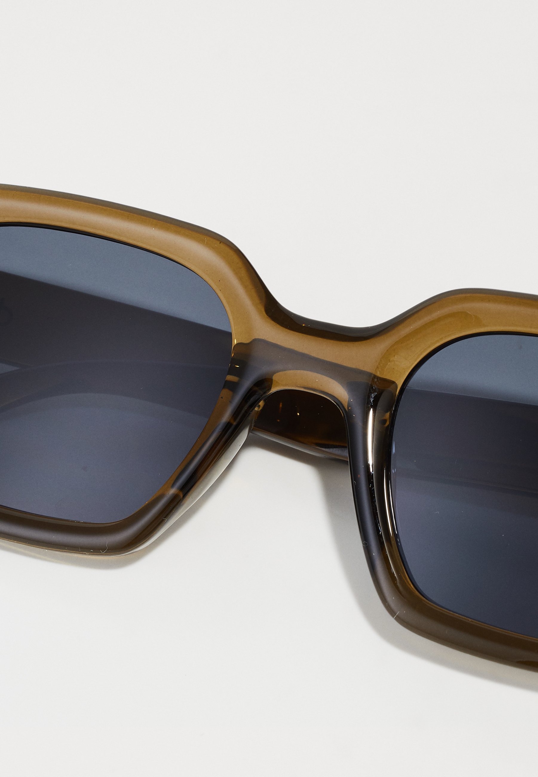 CHPO THE UNISEX - Lunettes de soleil - vert mousse