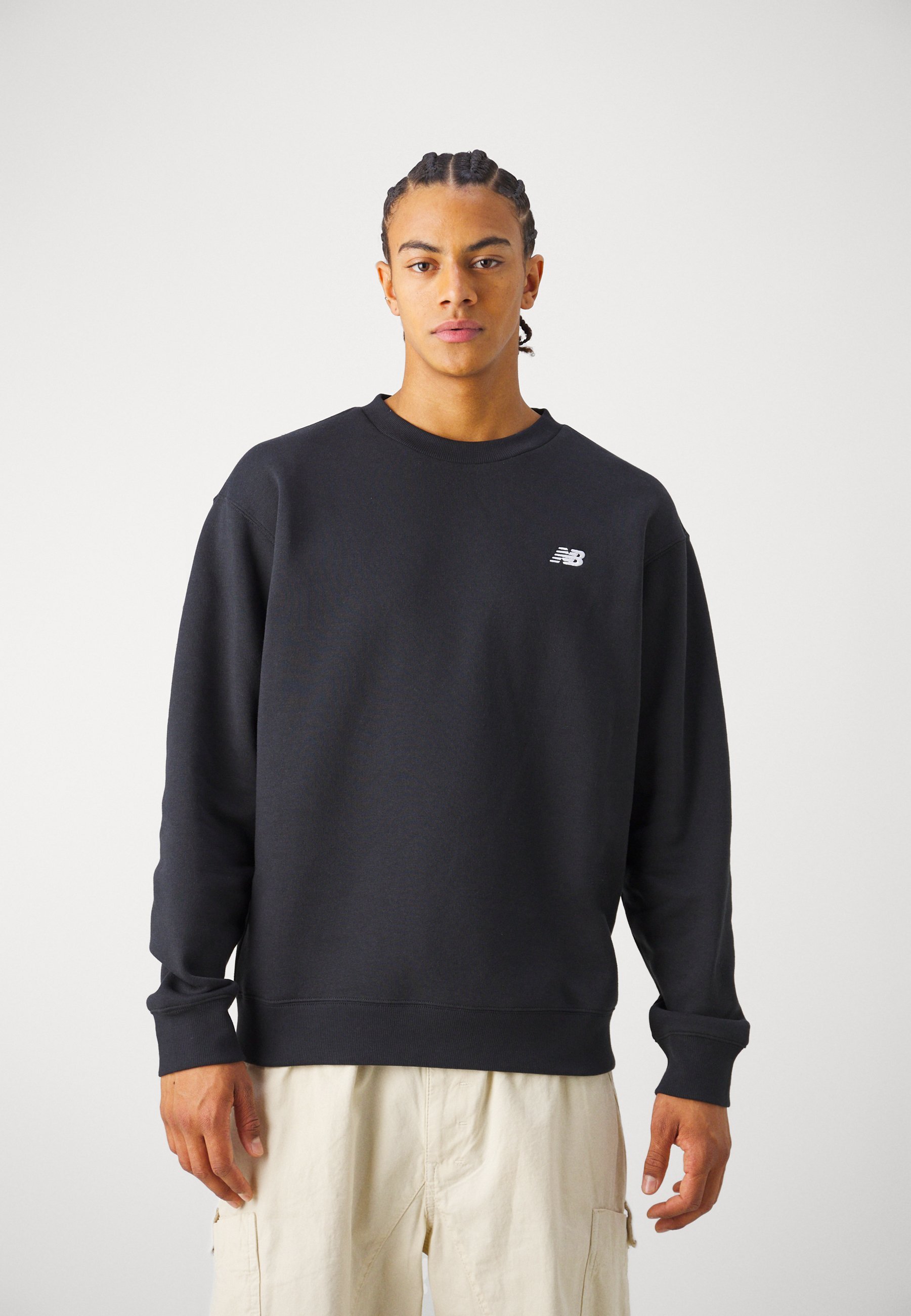 Felpa New Balance SPORT ESSENTIALS CREW UNISEX - nera