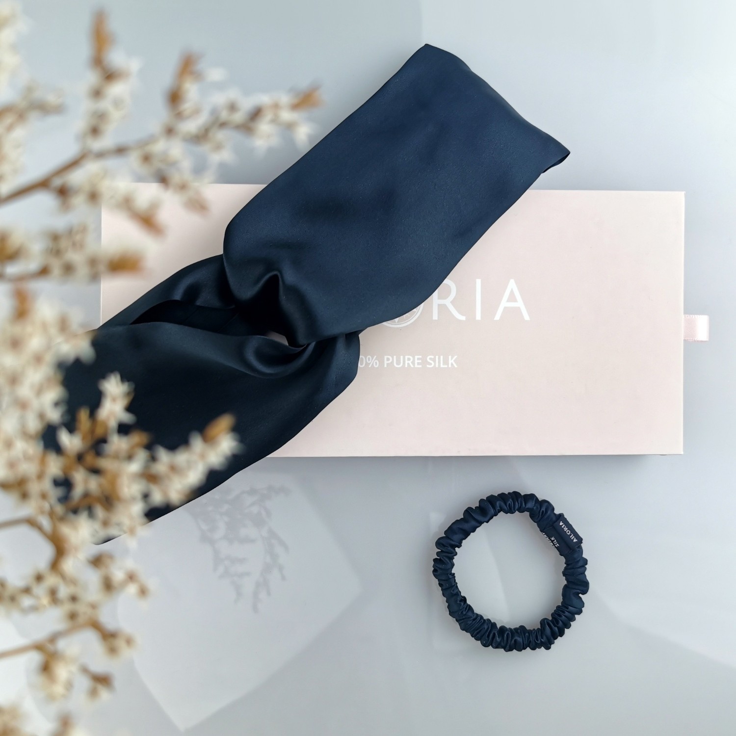 Ailoria Traka za kosu SOYEUX & DOUX Svilena traka za kosu i gumica za kosu (Scrunchie) - Set (S) -