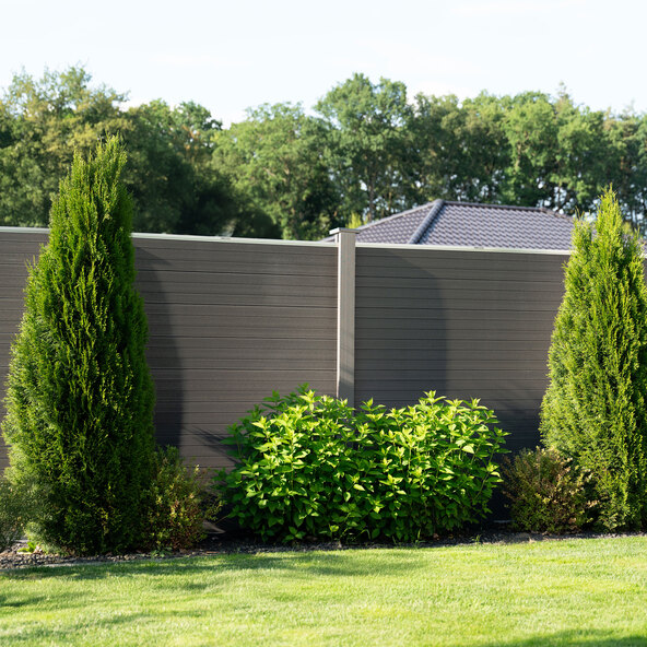 WPC V2 CALLADO betekintést gátló kerítés, szürke, pótpanellel