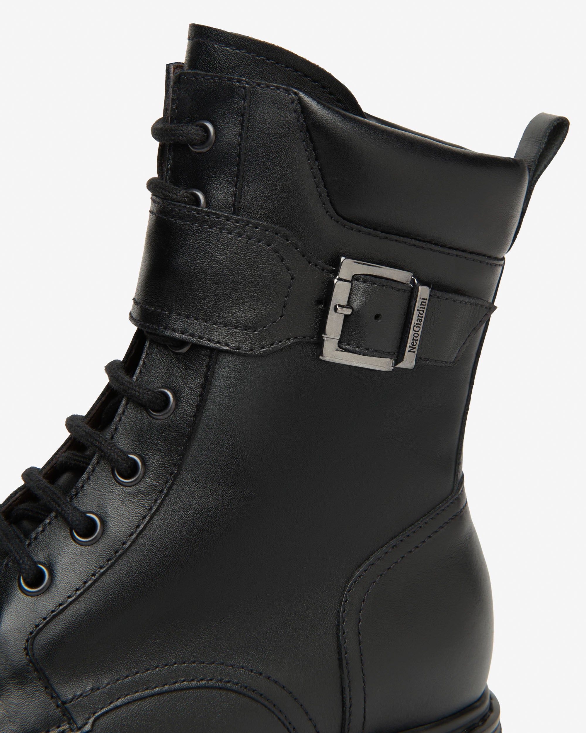  Amphibiens en cuir pour femmes