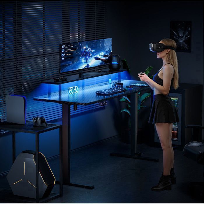 HLONONE LED Bureau Assis Debout Electrique 140 x 60 cm, Bureau Gaming avec Prise Intégrée & Port USB, 3 à Fonctions Mémoires, Noir