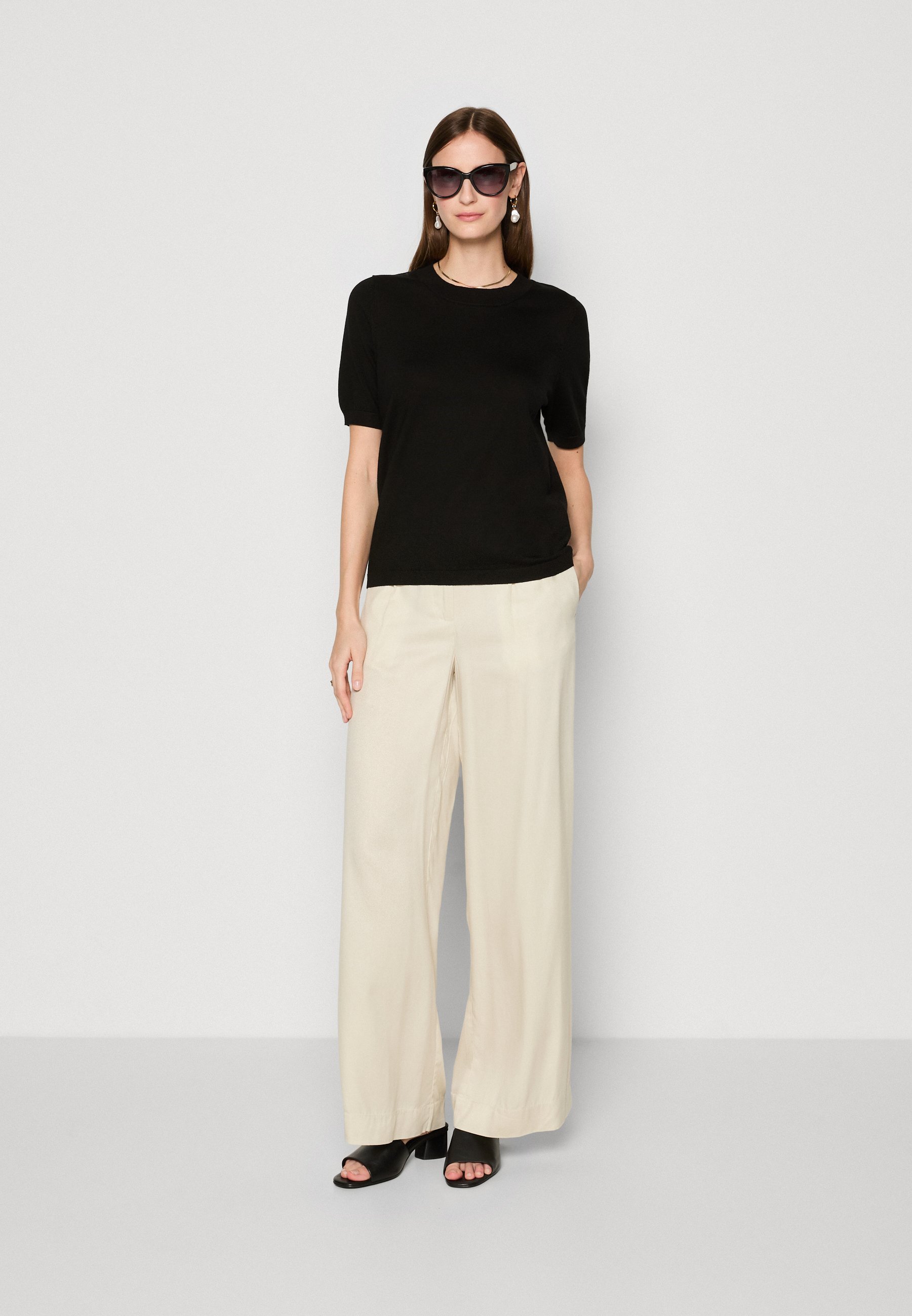 Lindex POLLY - Basic T-shirt - zwart